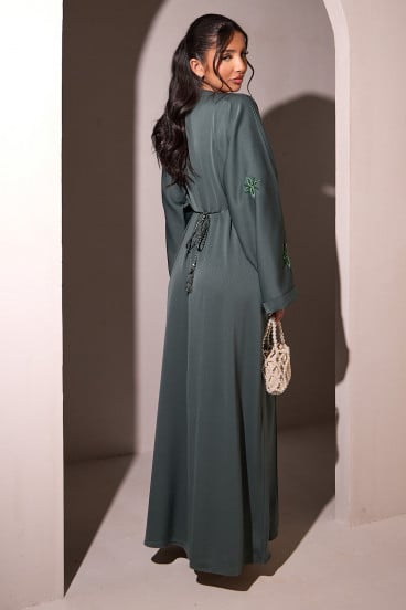 Abaya verte ceinturée à strass vert clair + voile