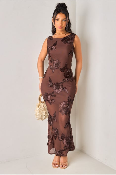 Robe longue à bretelles brodée en tulle marron